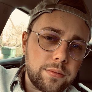 Meet your Posher, Kyle